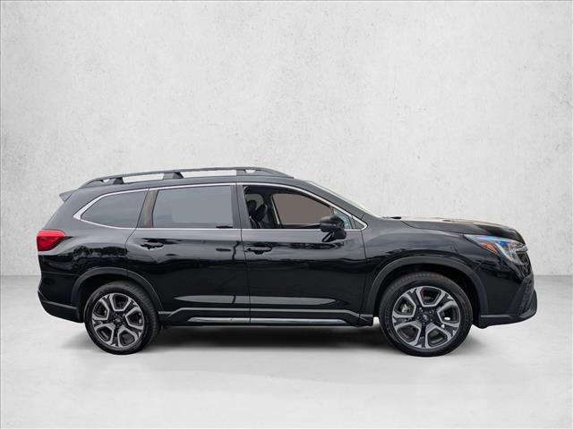2023 Subaru Ascent Limited 8-Passenger photo 4