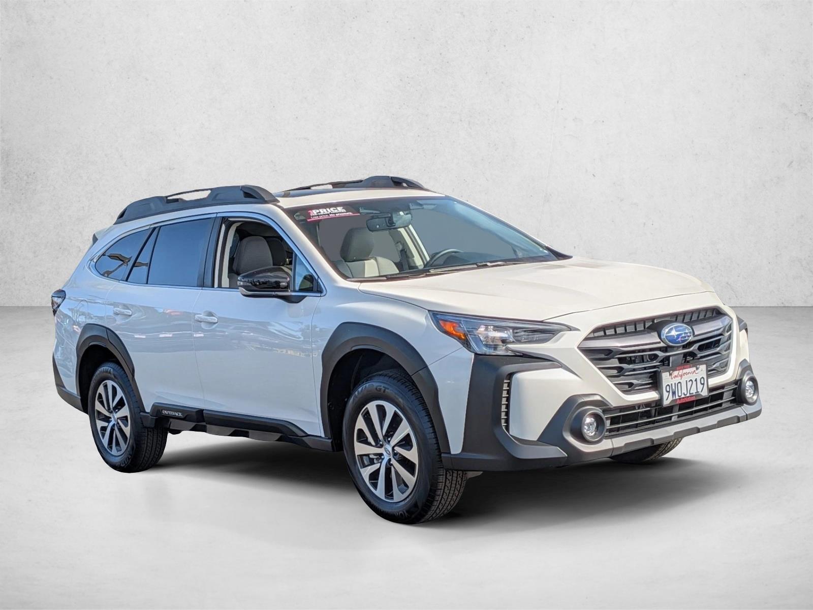 2025 Subaru Outback Premium photo 4