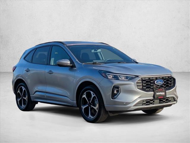 2023 Ford Escape ST-Line Elite photo 3