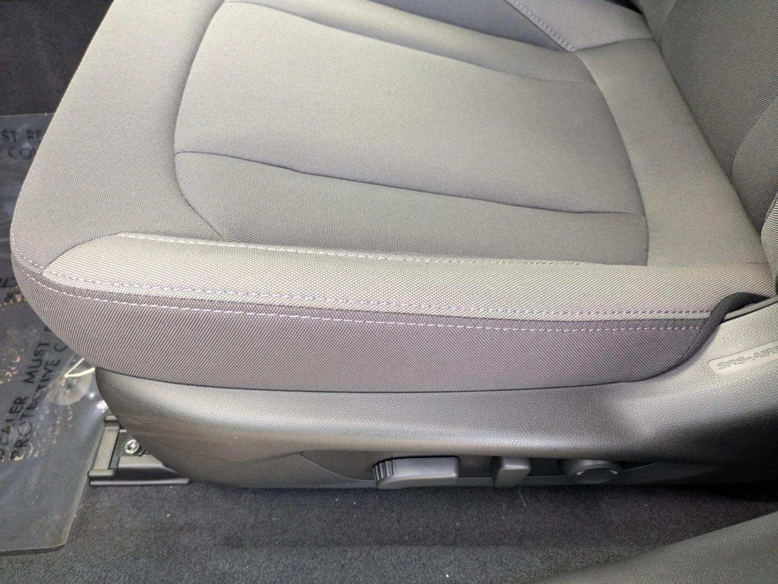 2025 Subaru Crosstrek Premium photo 4