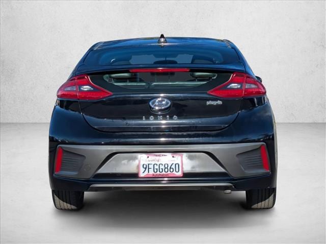 2018 Hyundai Ioniq Plug-In Hybrid Base photo 4