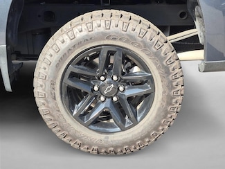 2019 Chevrolet Silverado 1500 LT Trail Boss photo 12