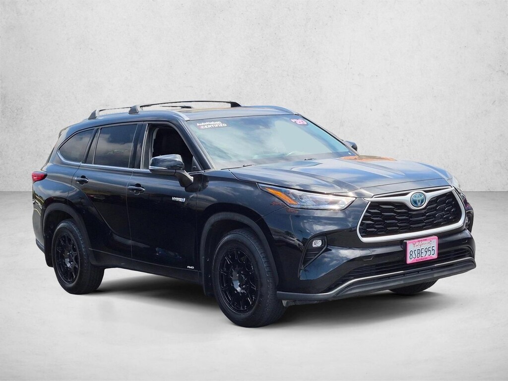 Used 2020 Toyota Highlander Hybrid XLE SUV