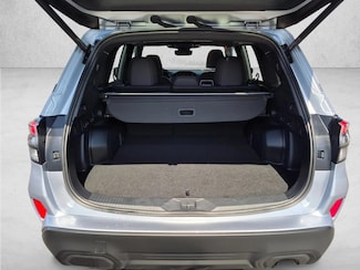 2026 Subaru Forester Premium photo 9