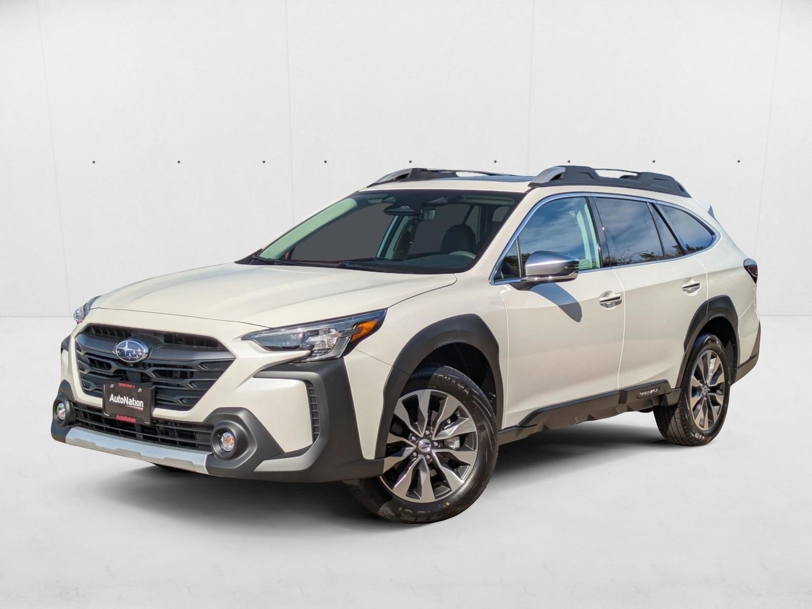 2025 Subaru Outback Touring's photo