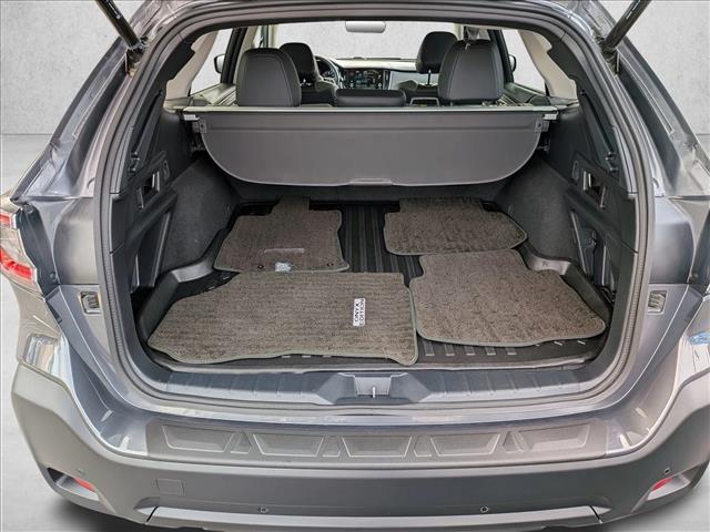 2023 Subaru Outback Onyx Edition photo 3