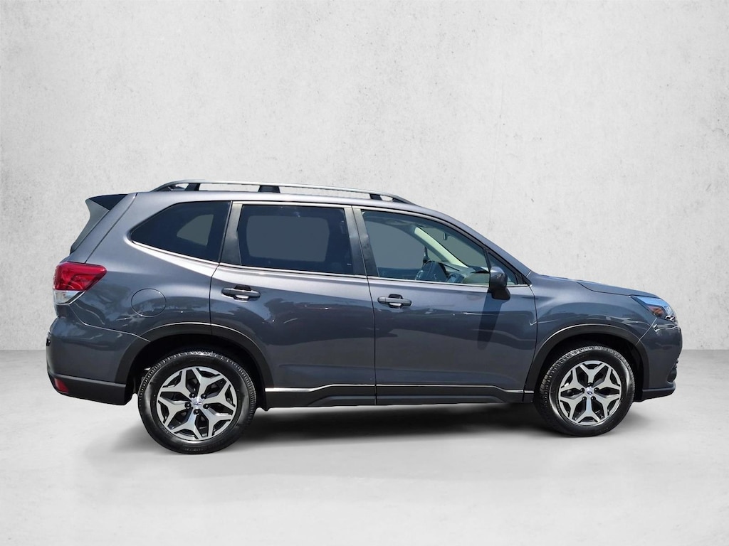 Used 2024 Subaru Forester Premium SUV