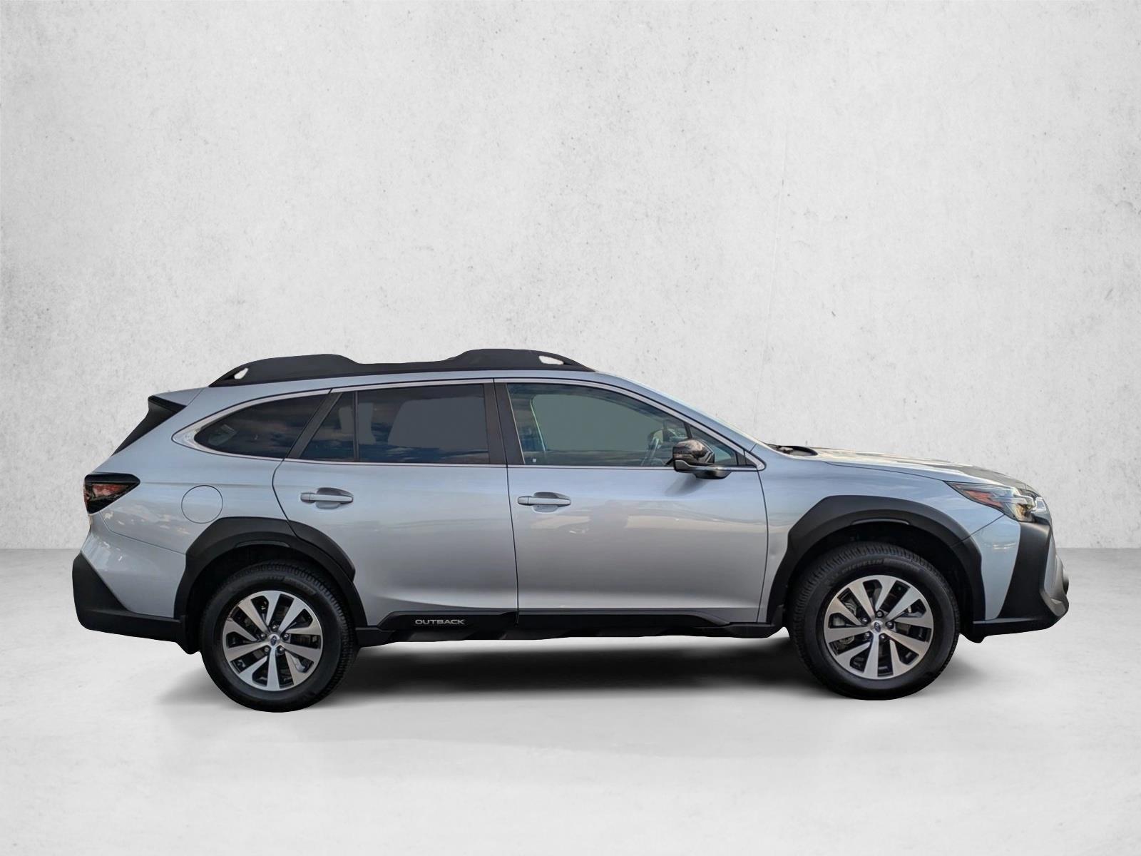 2023 Subaru Outback Premium photo 4
