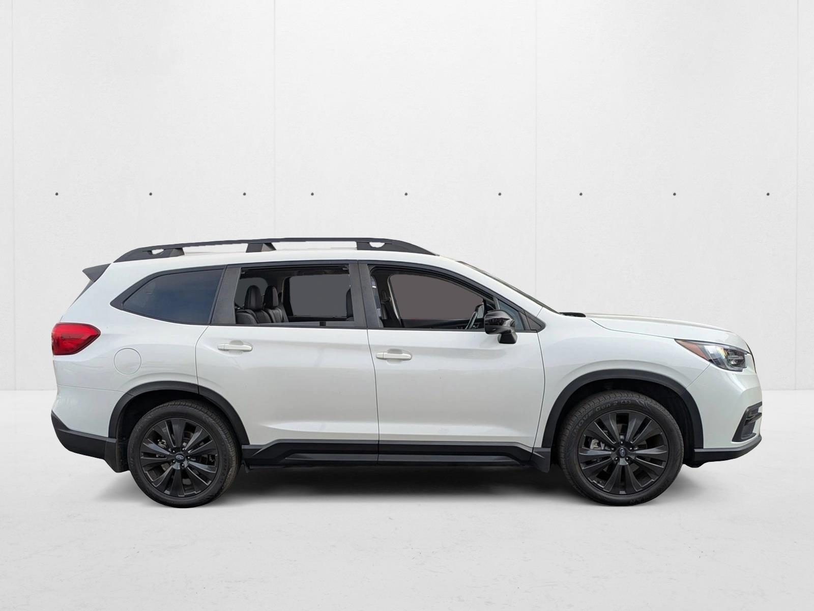 2022 Subaru Ascent Onyx Edition photo 3