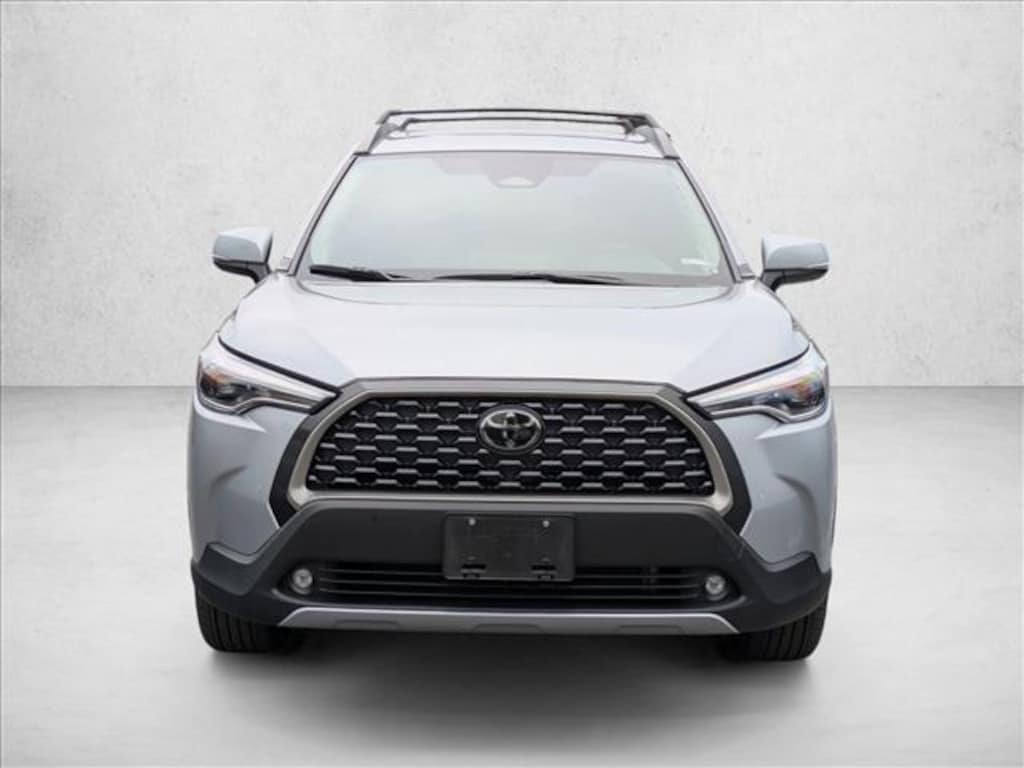 Used 2024 Toyota Corolla Cross XLE SUV