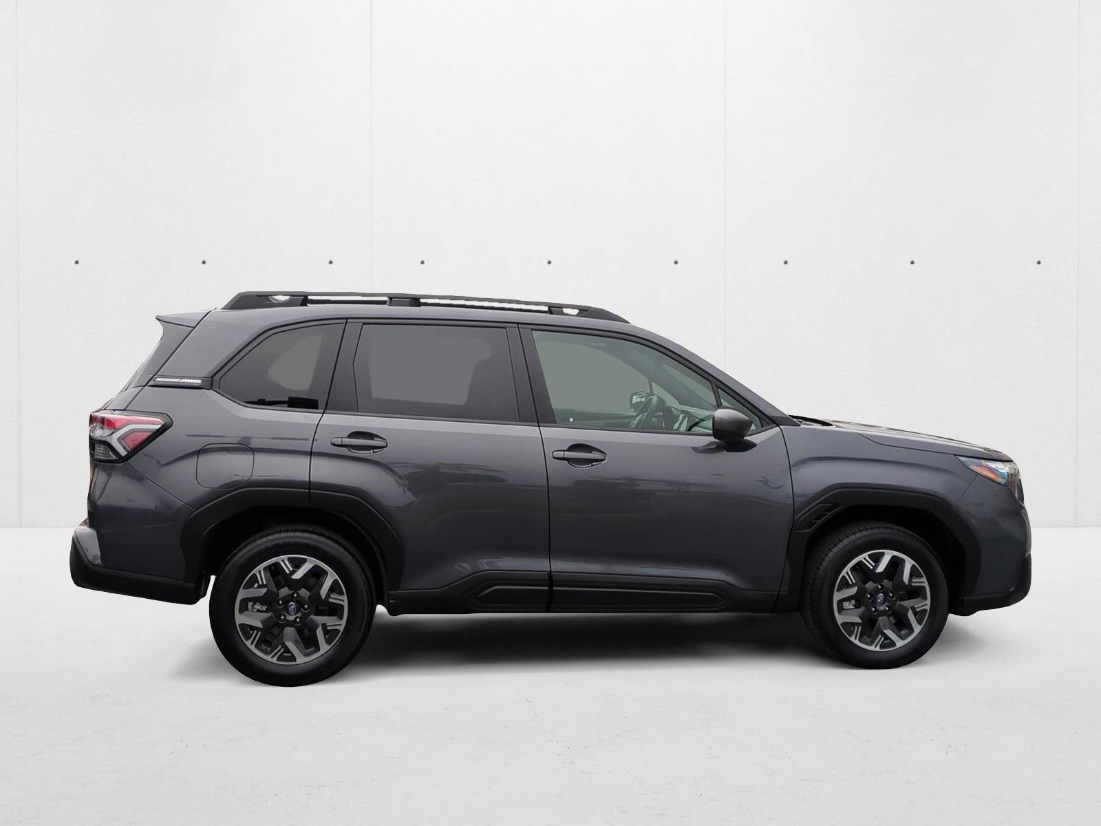 2025 Subaru Forester Premium Base photo 4