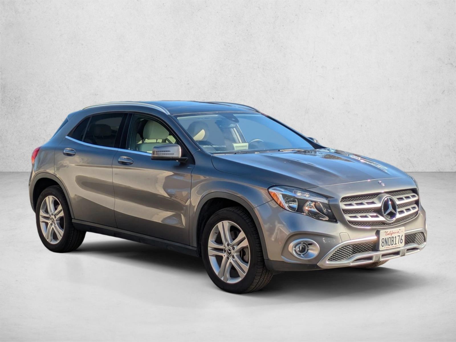 2020 Mercedes Benz GLA 250 photo 3