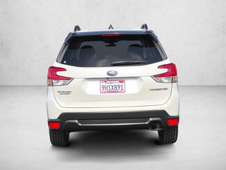 2024 Subaru Forester Premium photo 7
