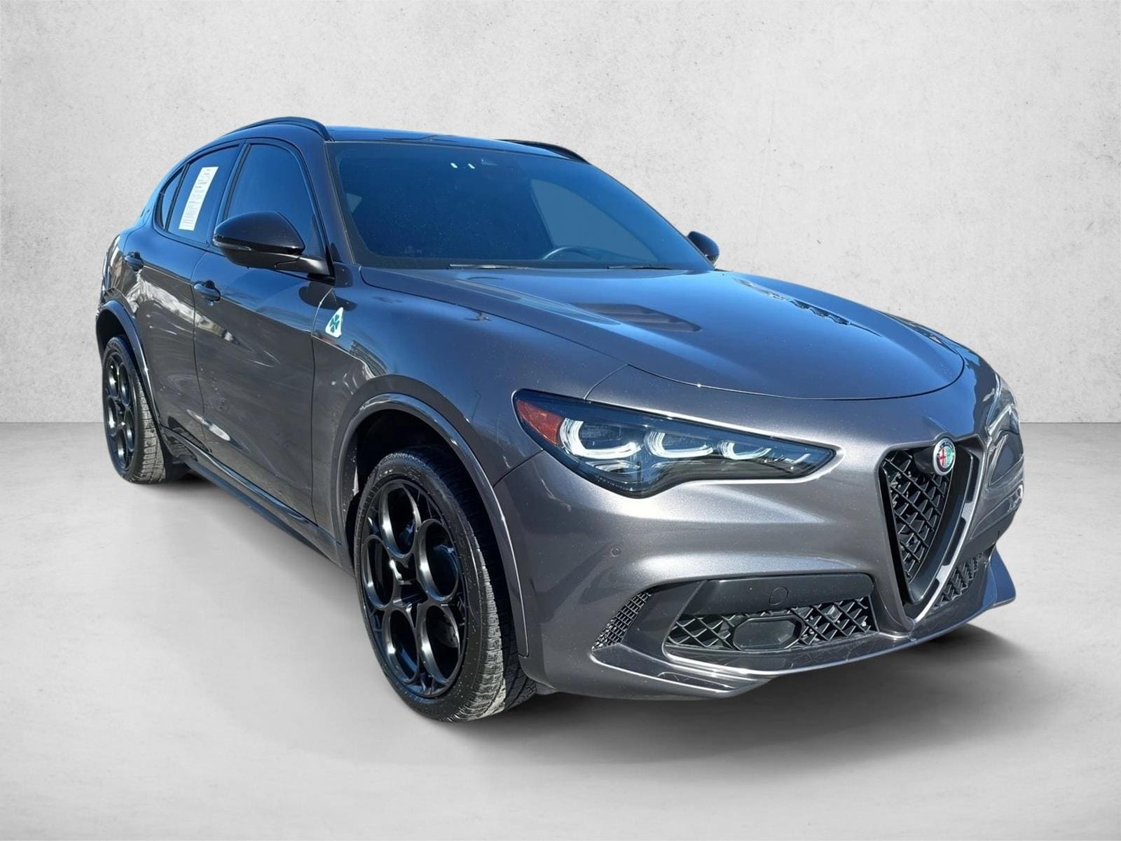 2024 Alfa Romeo Stelvio Quadrifoglio photo 2