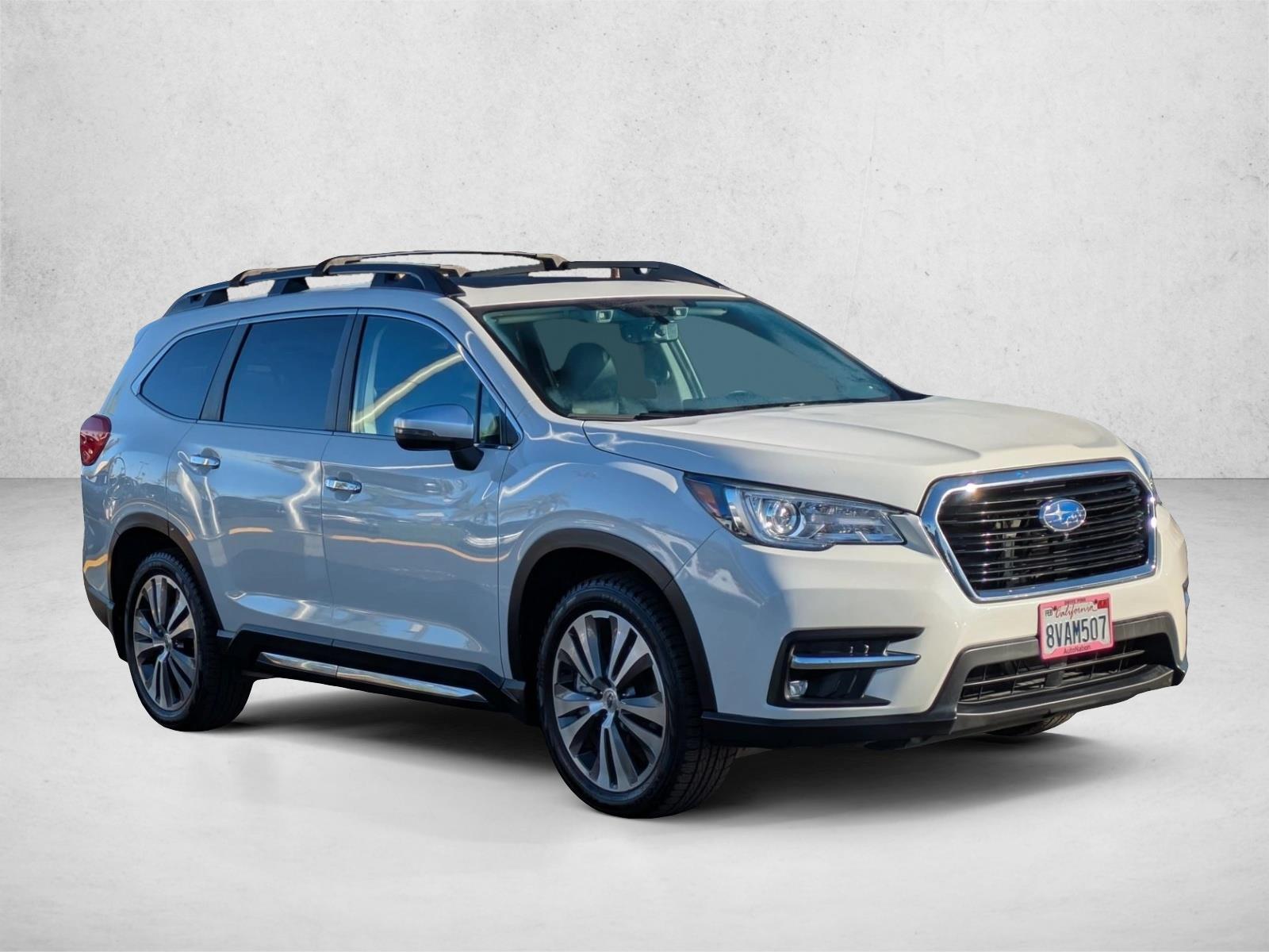 2021 Subaru Ascent Touring photo 3