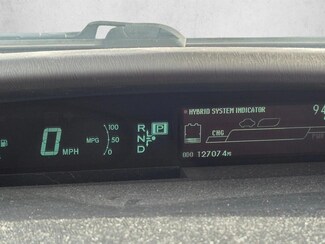 2013 Toyota Prius Four photo 12