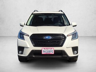 2024 Subaru Forester Premium photo 3