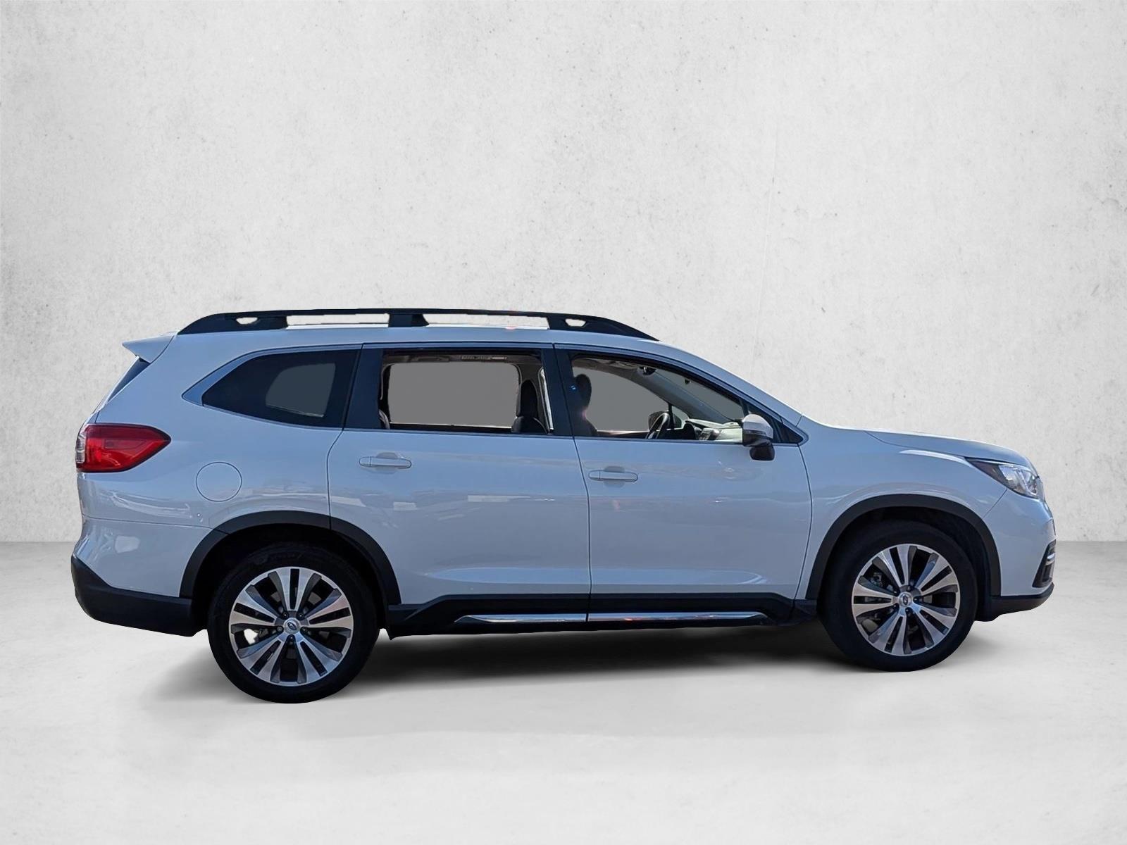 2022 Subaru Ascent Limited 7-Passenger photo 5