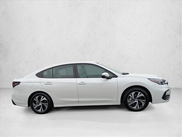 2025 Subaru Legacy Premium photo 4