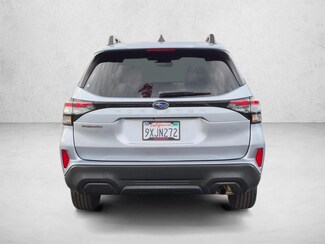 2026 Subaru Forester Premium photo 7