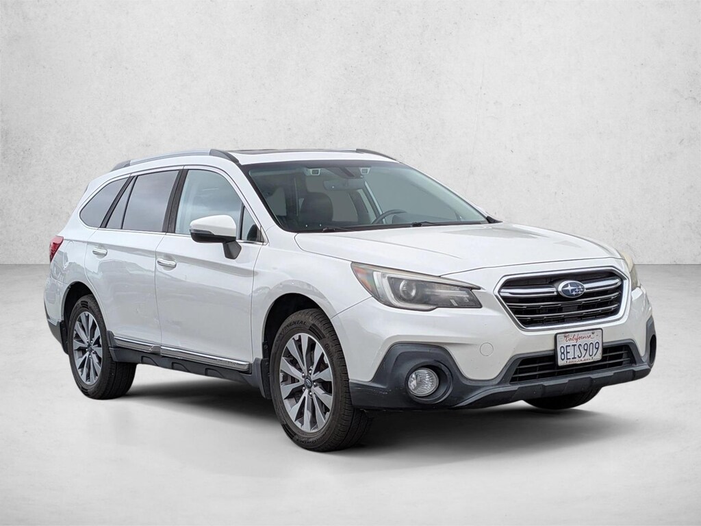 Used 2018 Subaru Outback 2.5i Touring with Starlink SUV