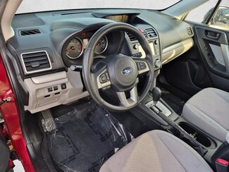 2017 Subaru Forester 2.5i photo 9