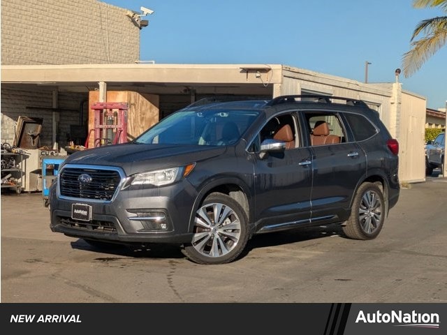 2022 Subaru Ascent Touring's photo
