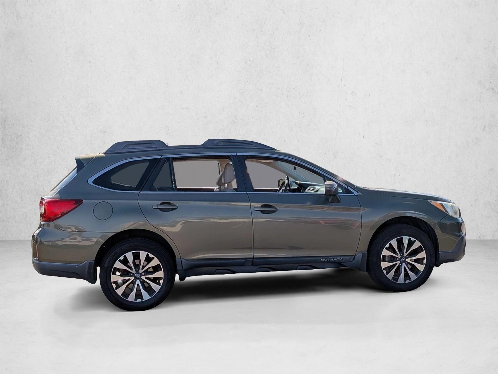 2017 Subaru Outback 3.6R Limited with photo 5