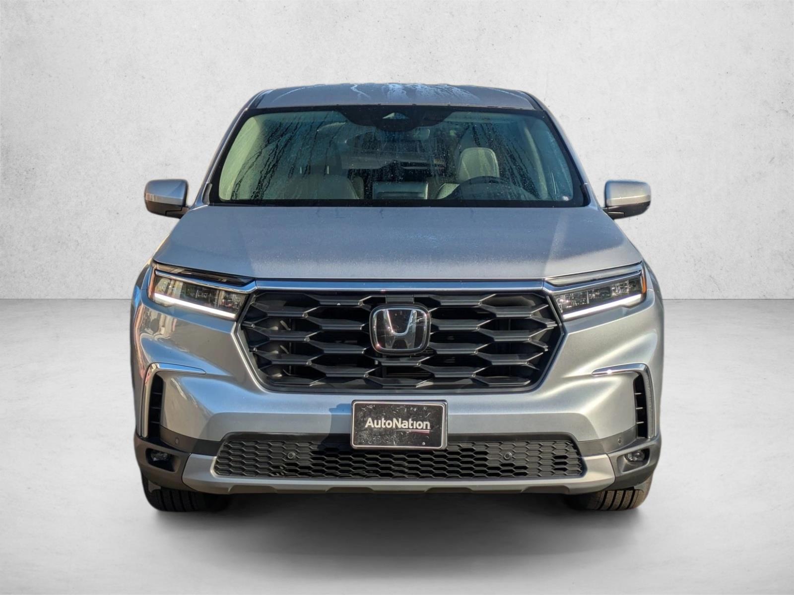 2024 Honda Pilot EX-L photo 2