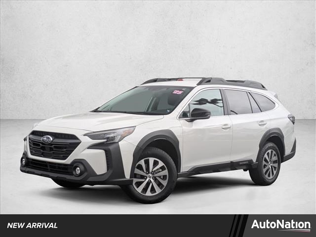 2025 Subaru Outback Premium's photo