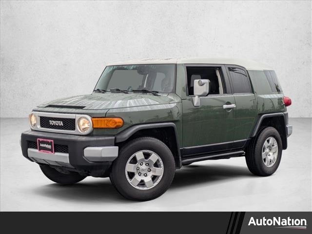 2010 Toyota FJ Cruiser Base's photo