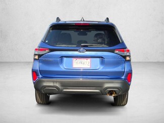 2026 Subaru Forester Premium photo 7