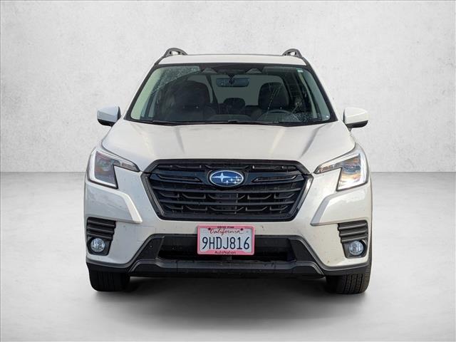 2023 Subaru Forester Premium photo 5