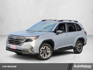 2026 Subaru Forester Premium photo 1