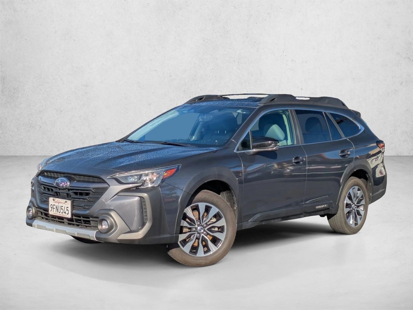 2023 Subaru Outback Limited's photo