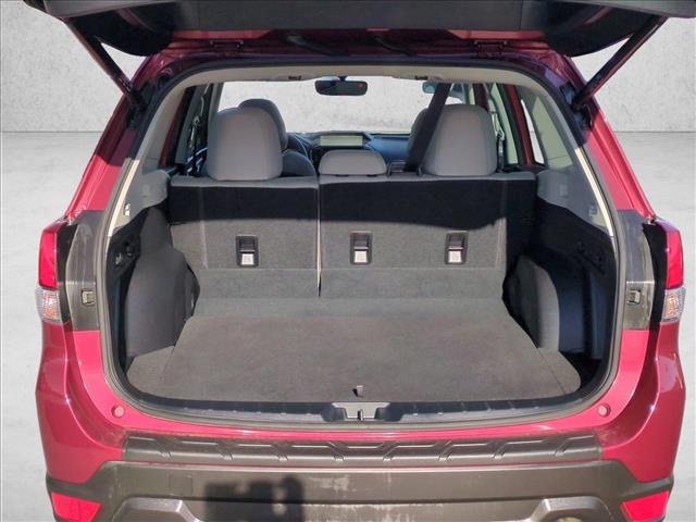 2023 Subaru Forester Premium photo 5