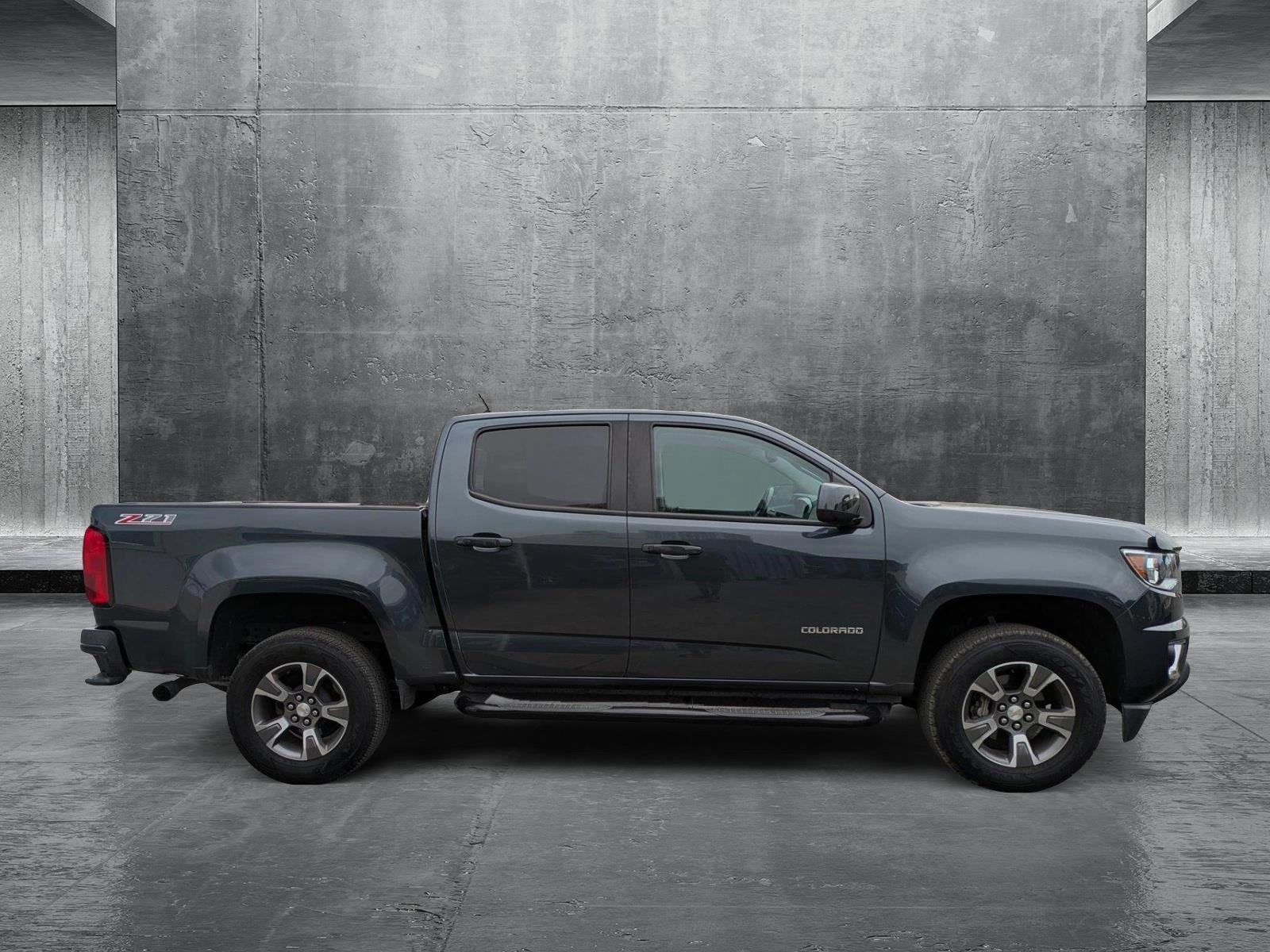 2017 Chevrolet Colorado Z71 photo 4