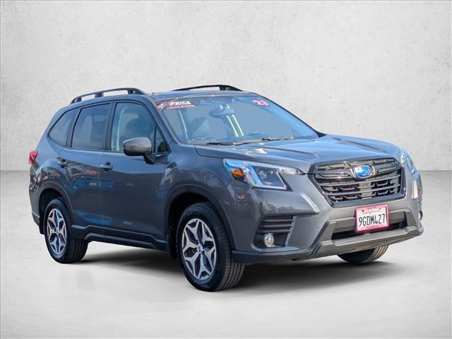 2023 Subaru Forester Premium photo 3