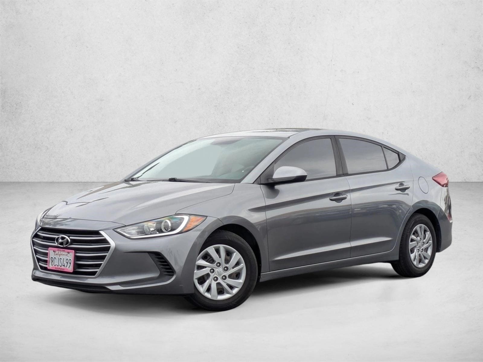 2018 Hyundai Elantra SE's photo