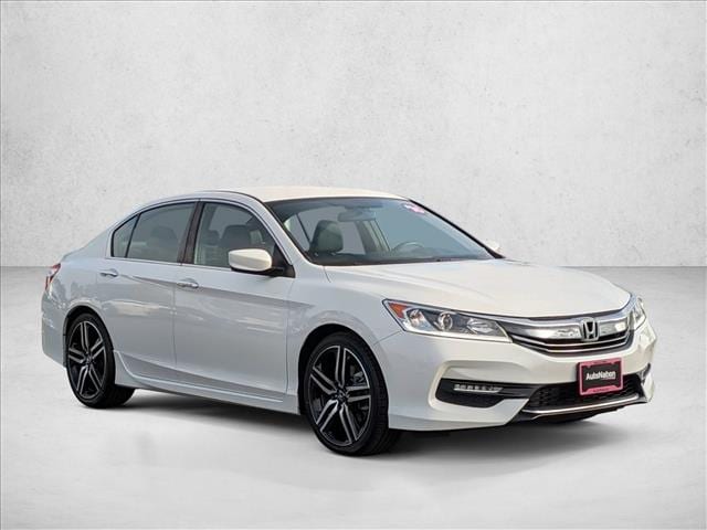 2016 Honda Accord Sport photo 4