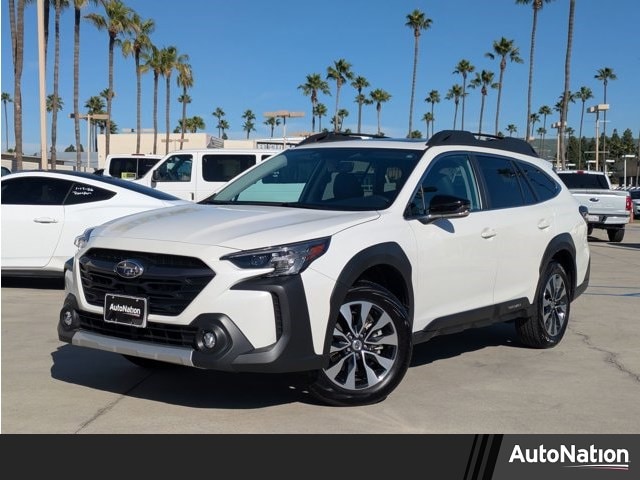 2025 Subaru Outback Limited's photo