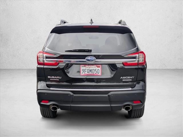 2023 Subaru Ascent Limited 8-Passenger photo 6