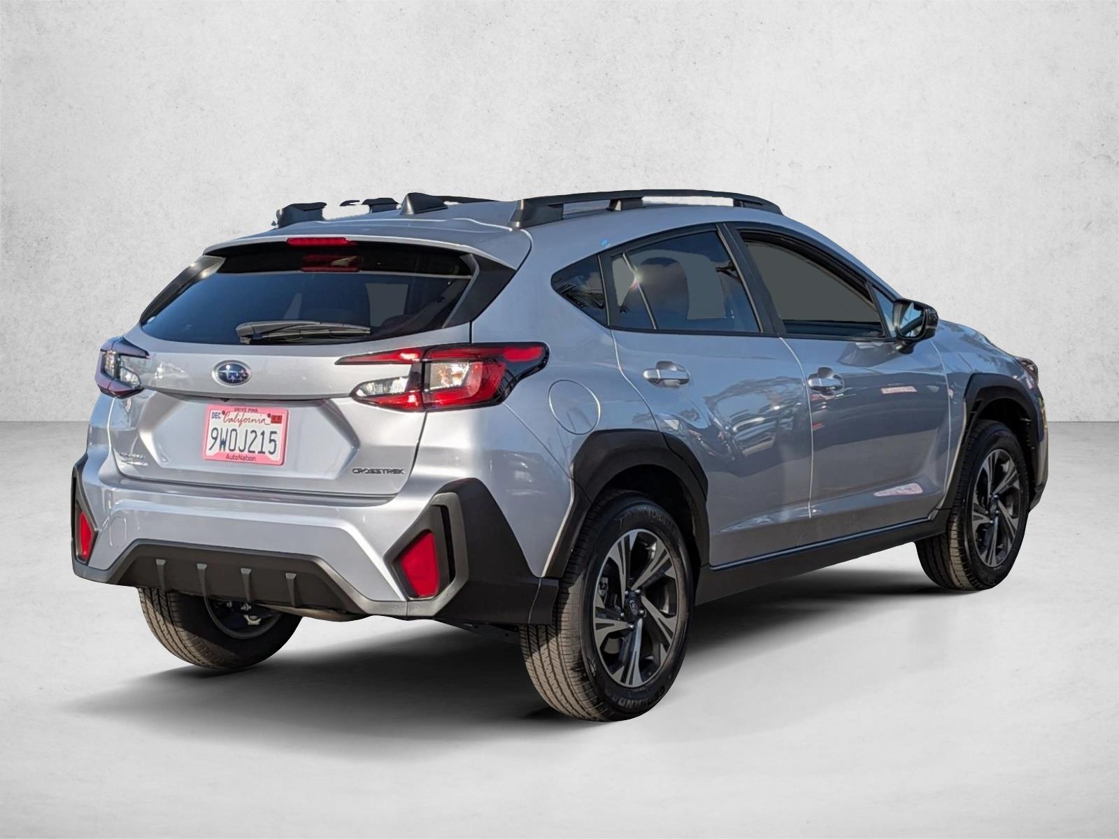 2025 Subaru Crosstrek Premium photo 5