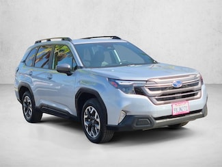 2026 Subaru Forester Premium photo 4