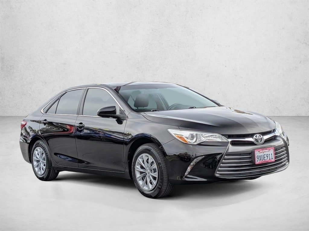 Used 2016 Toyota Camry LE Sedan