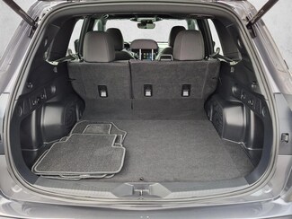 2026 Subaru Forester Premium photo 9