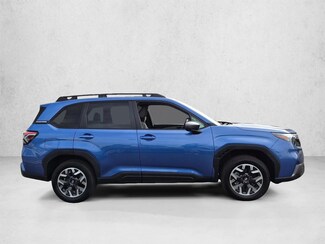 2026 Subaru Forester Premium photo 5