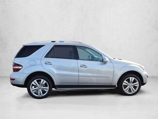 2010 Mercedes-Benz M-Class ML350 4MATIC photo 5