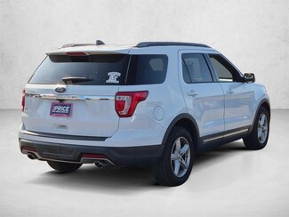 2018 Ford Explorer XLT photo 6