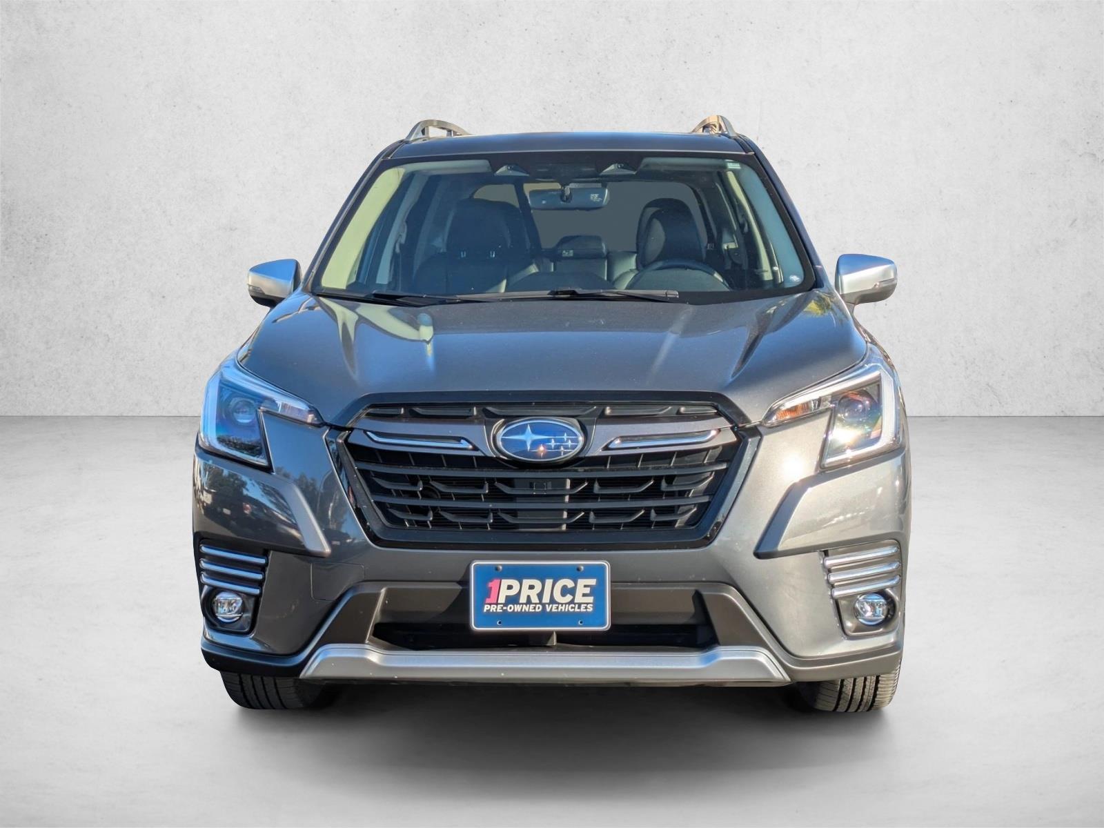 2023 Subaru Forester Touring photo 2